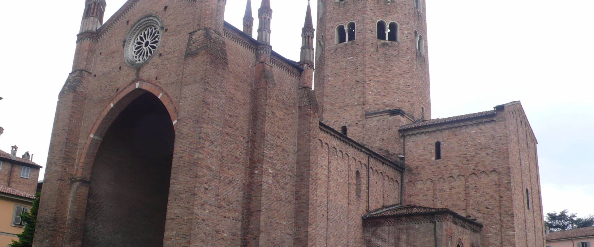 Basilica di Sant'Antonino 1 - Piacenza photo by RatMan1234